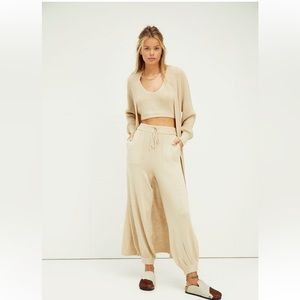 Free People Living in This Sweater Set green new small